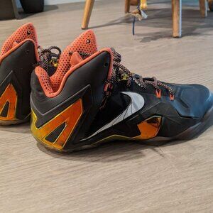 Nike LeBron 11 Elite Black Gold (size 12)